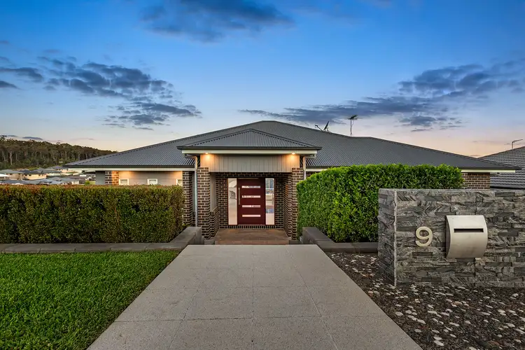 9 Boyne Crescent, Cameron Park NSW 2285