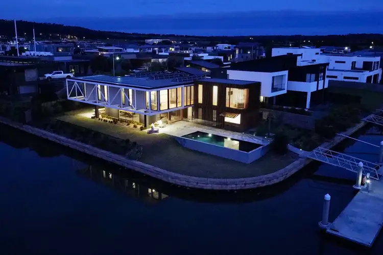 15 Sovereign Point, Safety Beach VIC 3936