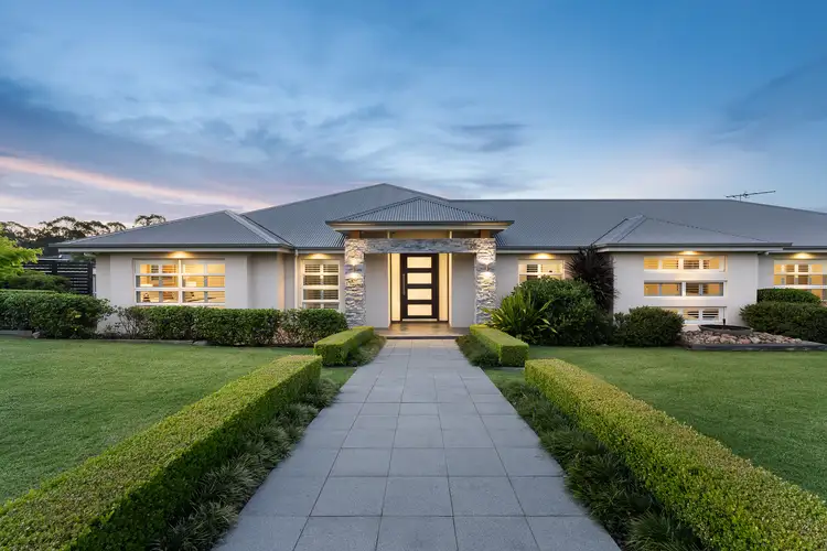 20 Twin Creeks Drive, Luddenham NSW 2745
