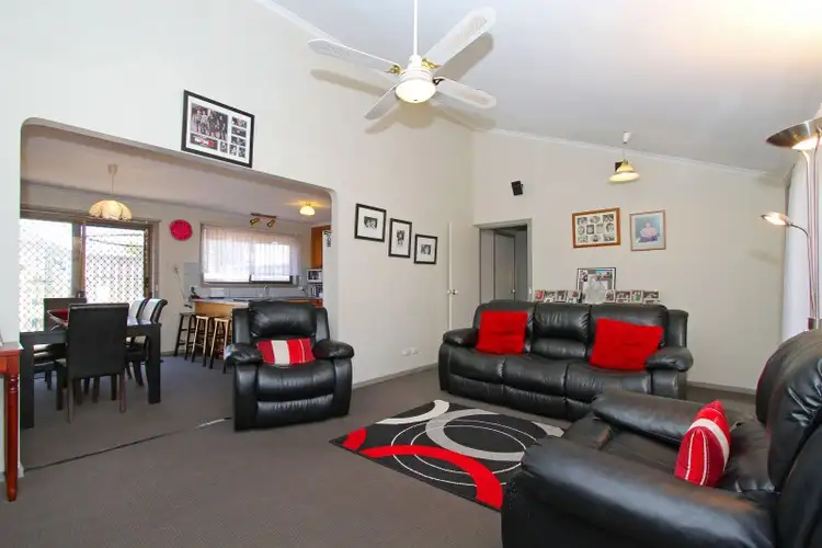 Fifth view of Homely unit listing, 2/141 Centenary Drive, Mill Park VIC 3082