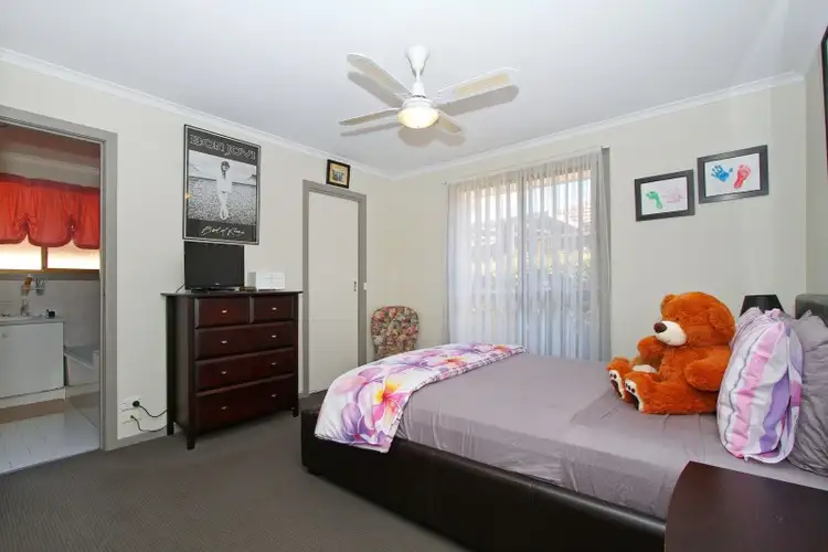 Sixth view of Homely unit listing, 2/141 Centenary Drive, Mill Park VIC 3082
