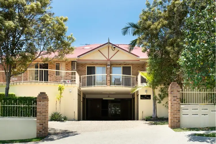 2/62 Longfellow Street, Norman Park QLD 4170