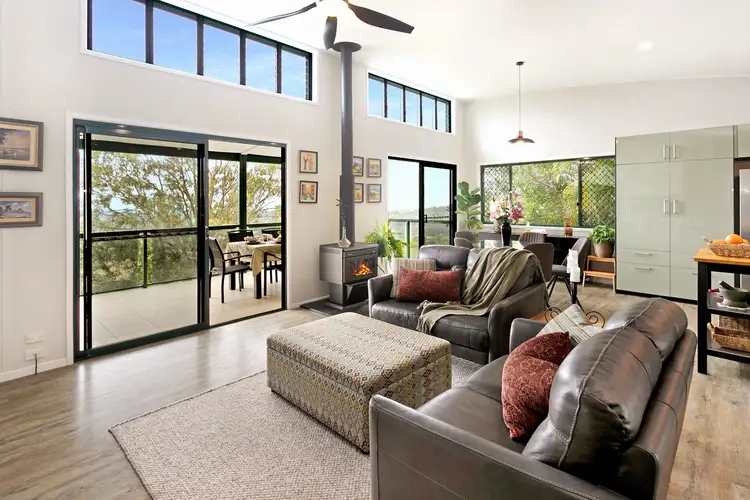 22 Topaz Street, Mapleton QLD 4560