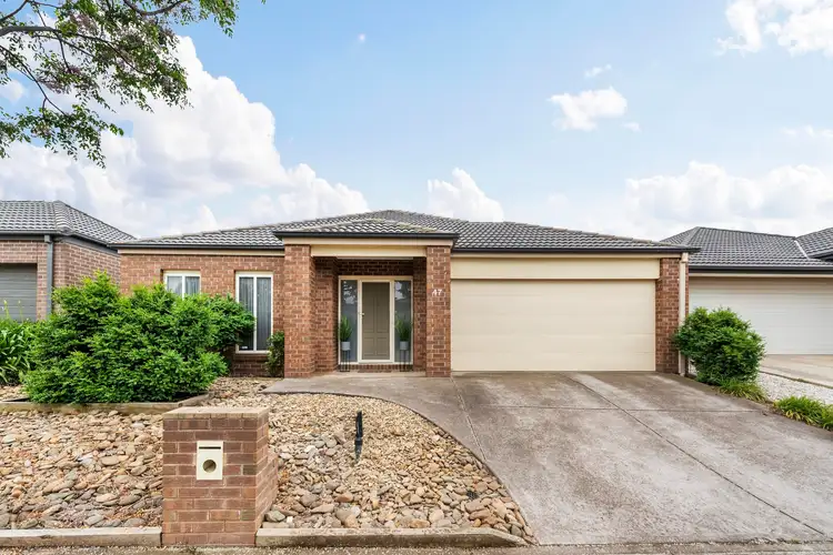47 Daly Circuit, Caroline Springs VIC 3023