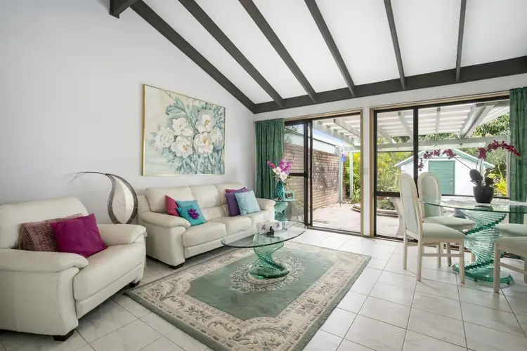 1/7 Ash Court, Arundel QLD 4214