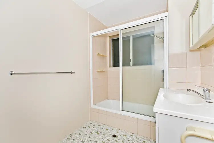 Sixth view of Homely unit listing, 3/8 Lisson Grove, Wooloowin QLD 4030