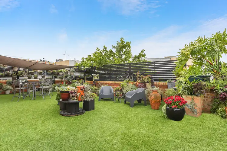 Main view of Homely unit listing, 8/9 East Parade, Sutherland NSW 2232
