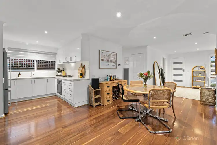 Fifth view of Homely house listing, 2 Sonja Court, Narre Warren VIC 3805