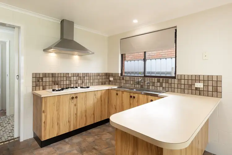 Fifth view of Homely house listing, 2 Jade Court, Wodonga VIC 3690