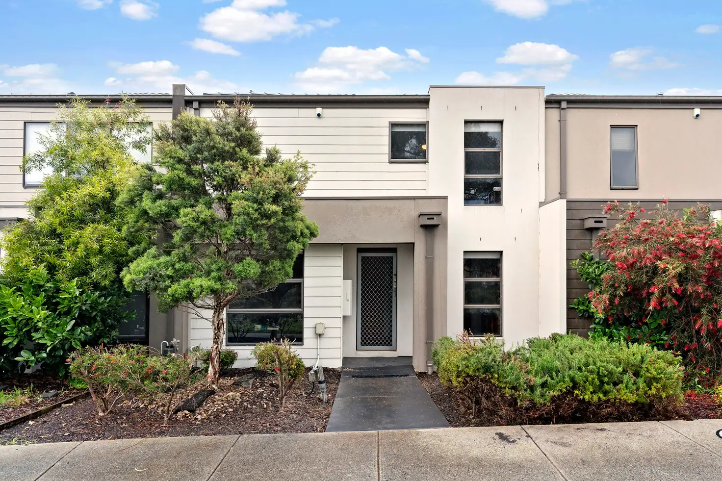 Main view of Homely townhouse listing, 9 Levens Lane, Mernda VIC 3754