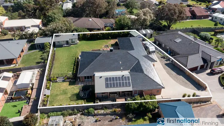 7 Hilda Way, Cranbourne VIC 3977