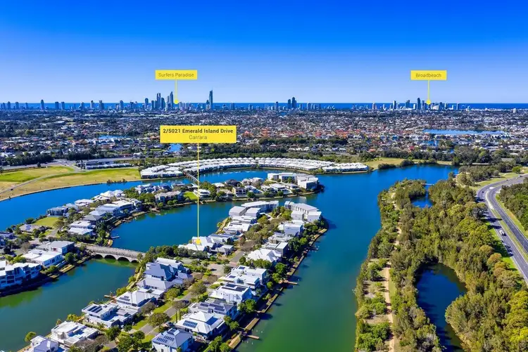 2/5021 Emerald Island Drive, Carrara QLD 4211