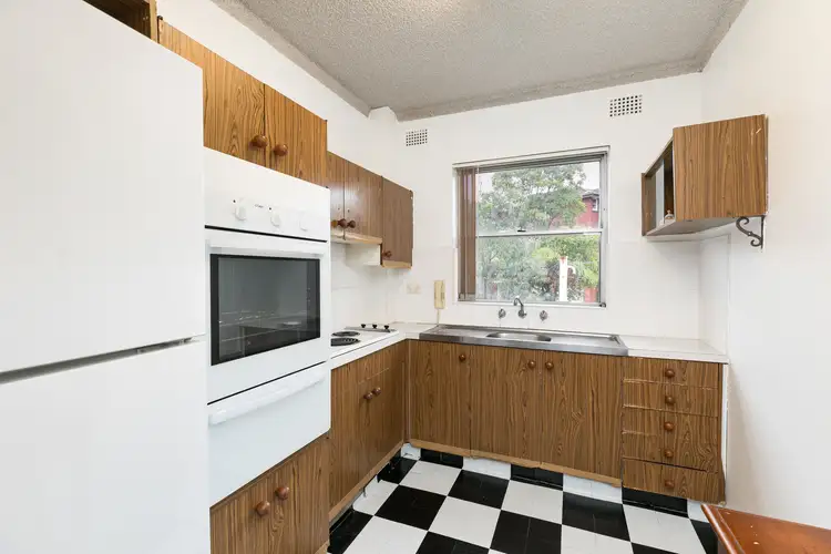 Third view of Homely unit listing, 6/8-10 St Andrews Place, Cronulla NSW 2230