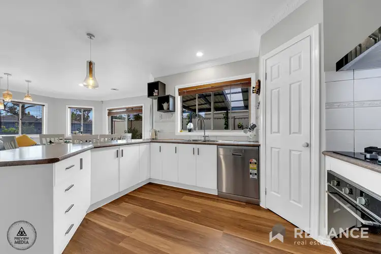 Sixth view of Homely house listing, 3 Keswick Court, Delahey VIC 3037