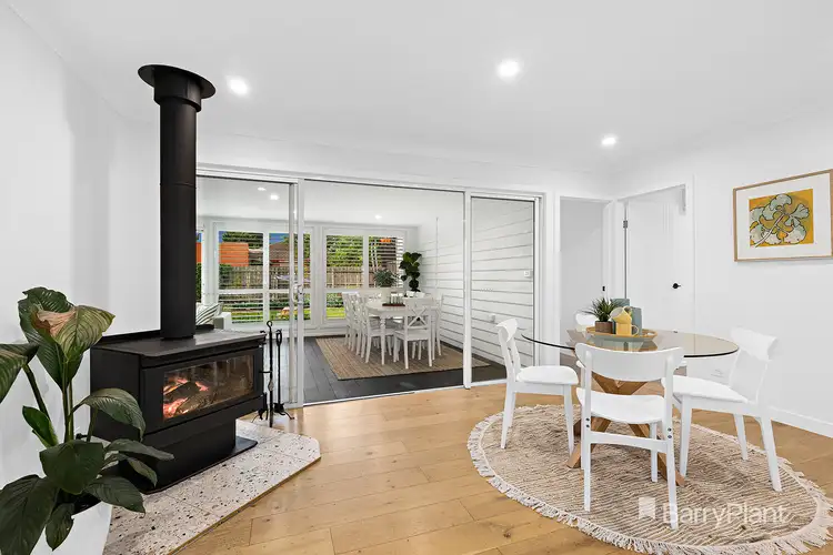 Fifth view of Homely house listing, 10 Curtin Avenue, Hadfield VIC 3046