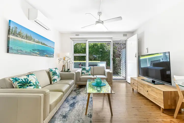 Third view of Homely apartment listing, 4/28 Clarence Avenue, Dee Why NSW 2099