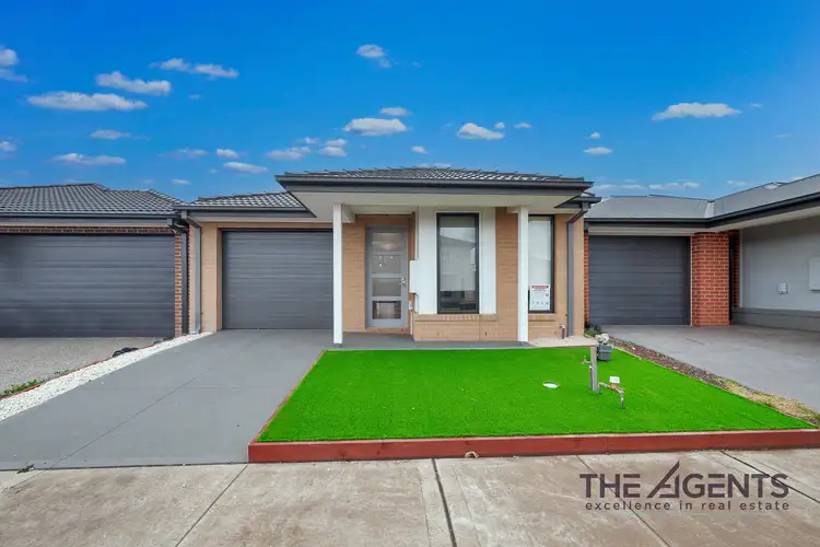 14 Neville Street, Thornhill Park VIC 3335