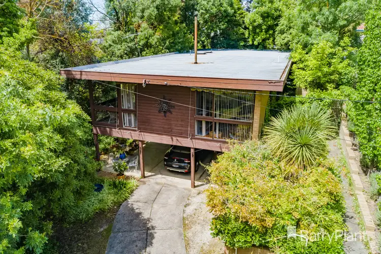 18 The Ridge, Glen Waverley VIC 3150