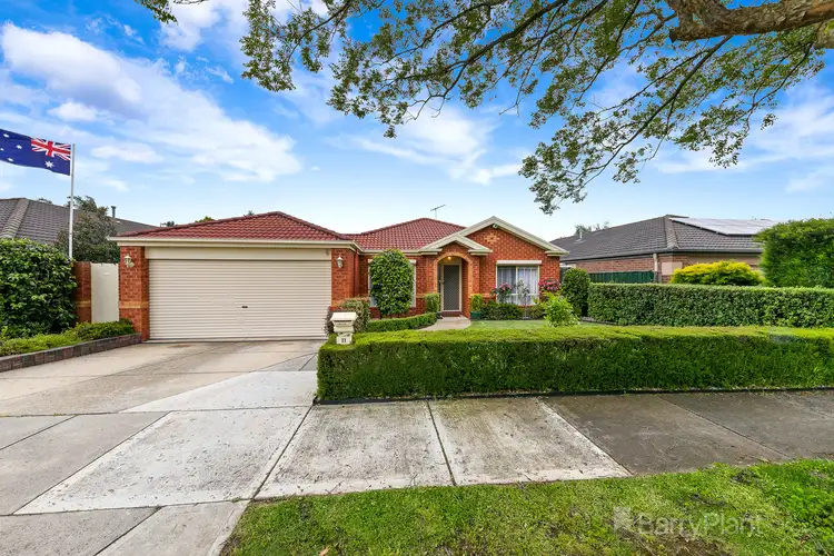 11 Kingston Avenue, Narre Warren South VIC 3805