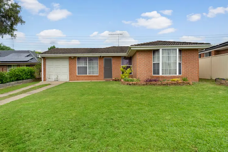 20 Oaktree Grove, Prospect NSW 2148