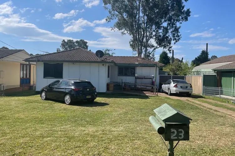 23 Cumbernauld Crescent, Dharruk NSW 2770