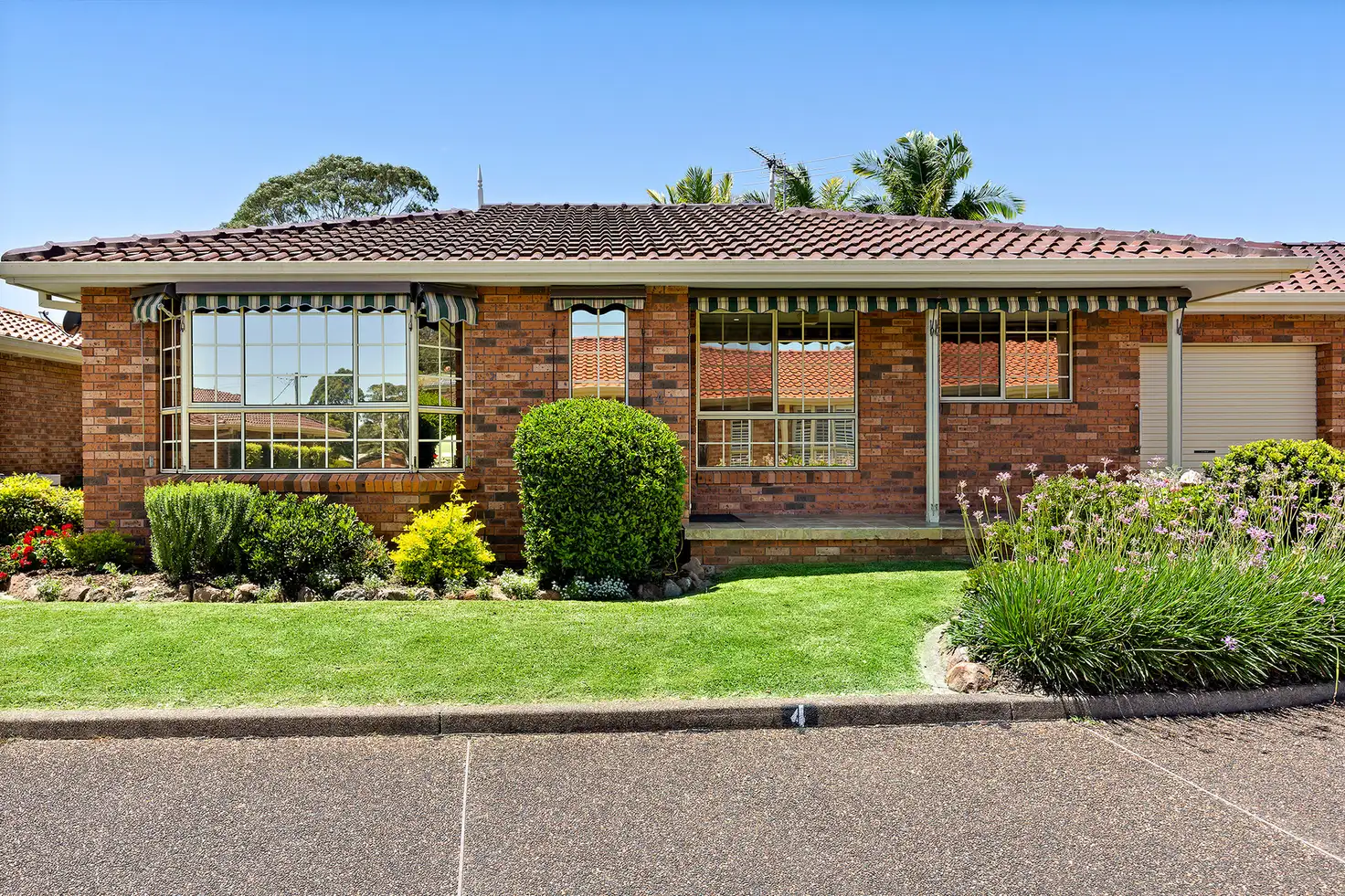 Main view of Homely villa listing, 4/44 Linden Avenue, Eleebana NSW 2282