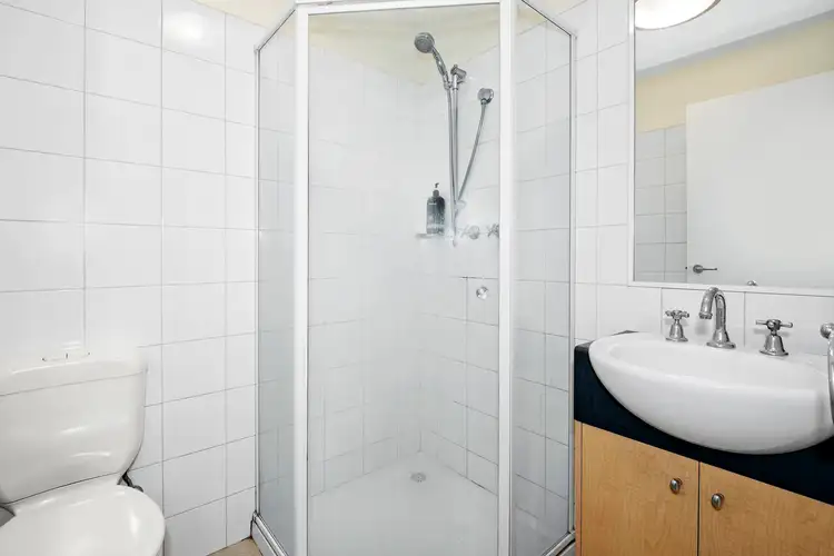 Fifth view of Homely apartment listing, 6/190 Lennox Street, Richmond VIC 3121