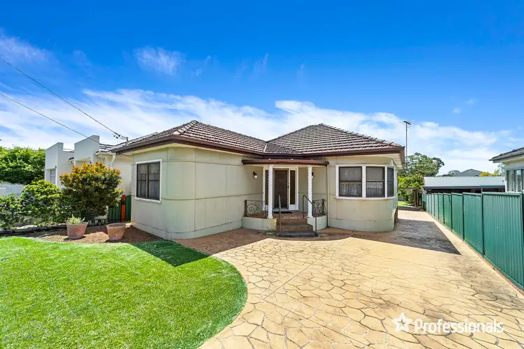 26 Shenstone Road, Riverwood NSW 2210