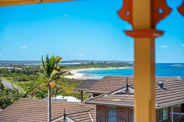 6 Gem Close, Caves Beach NSW 2281