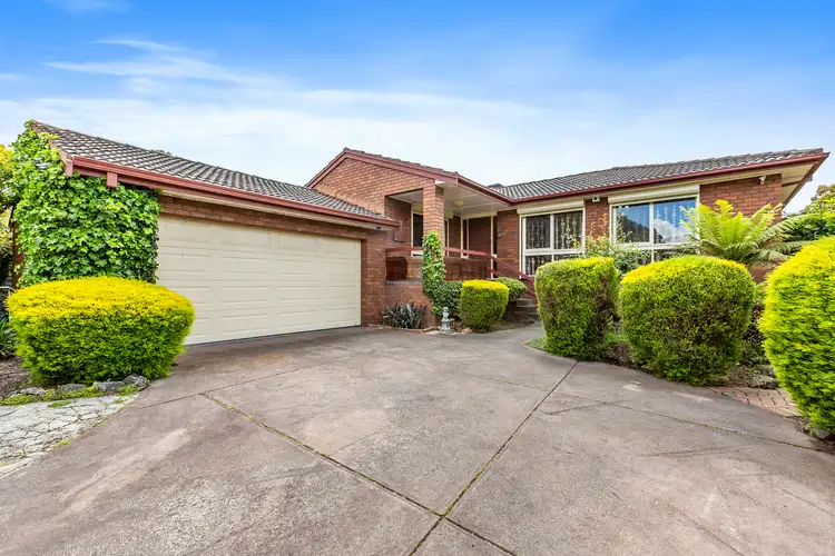 15 Maldon Court, Wheelers Hill VIC 3150