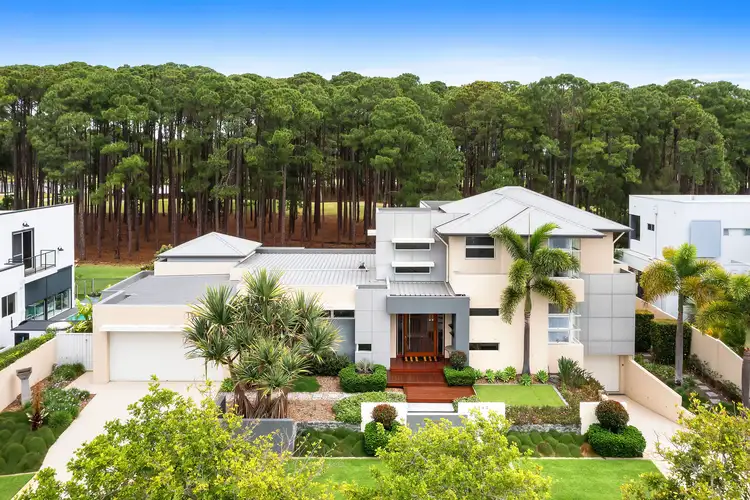 2262 Banksia Lakes Drive, Sanctuary Cove QLD 4212