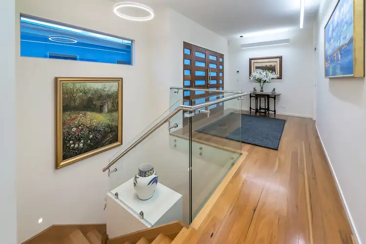 297 Stanley Terrace, Taringa QLD 4068