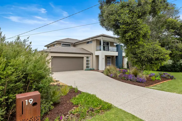 19 Daly Avenue, Rye VIC 3941