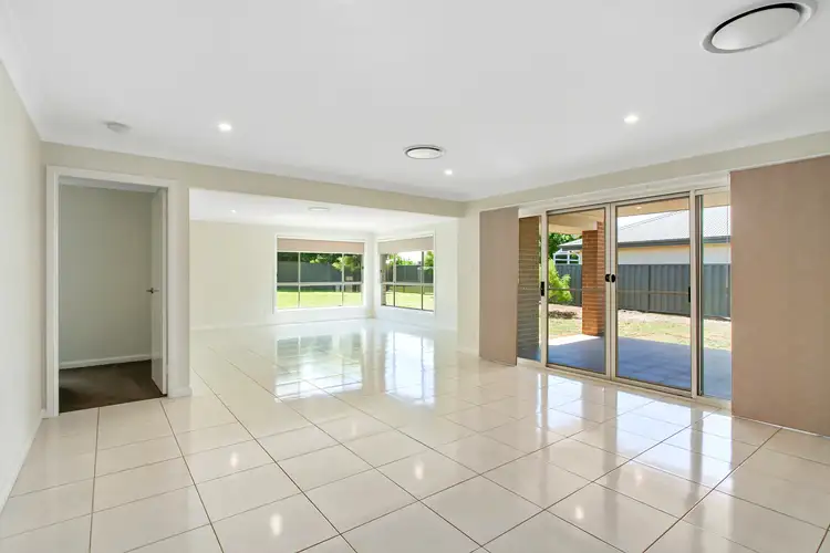 Fifth view of Homely house listing, 35 Semillon Drive, Tamworth NSW 2340