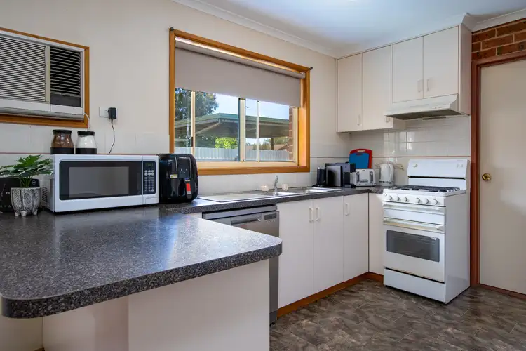 Third view of Homely townhouse listing, 1/921 Fairview Drive, North Albury NSW 2640