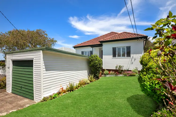 23 Fishbourne Road, Allambie Heights NSW 2100