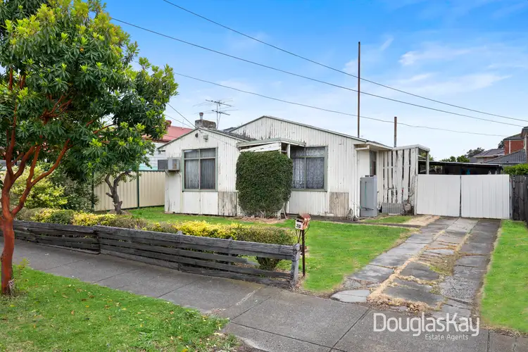 32 Rochester Street, Braybrook VIC 3019