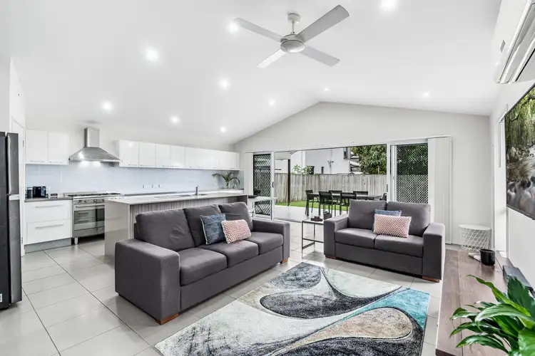 Second view of Homely house listing, 27 Allen Street, Wynnum QLD 4178