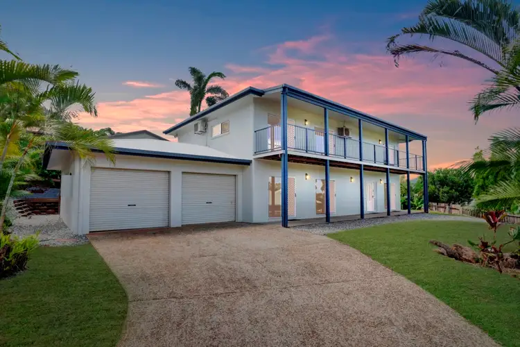 15 Woodmont Place, Mooroobool QLD 4870