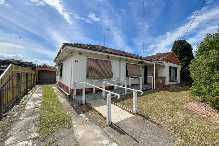 86 Hennessey Street, Moe VIC 3825