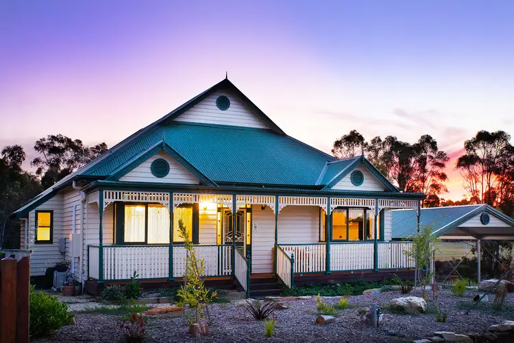 4 Yeats Street, Castlemaine VIC 3450