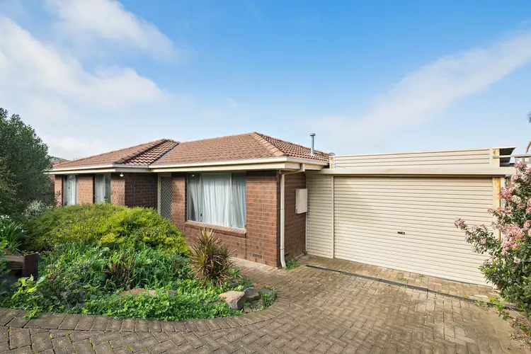 10 Barton Drive, Trott Park SA 5158