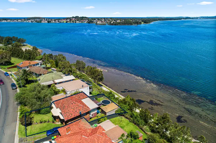 Main view of Homely house listing, 25 Northcliffe Drive, Lake Heights NSW 2502