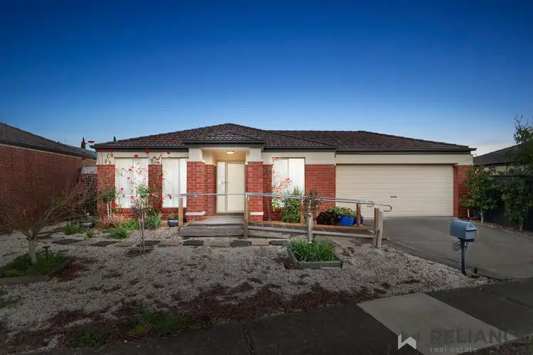 13 Barcoo Street, Manor Lakes VIC 3024