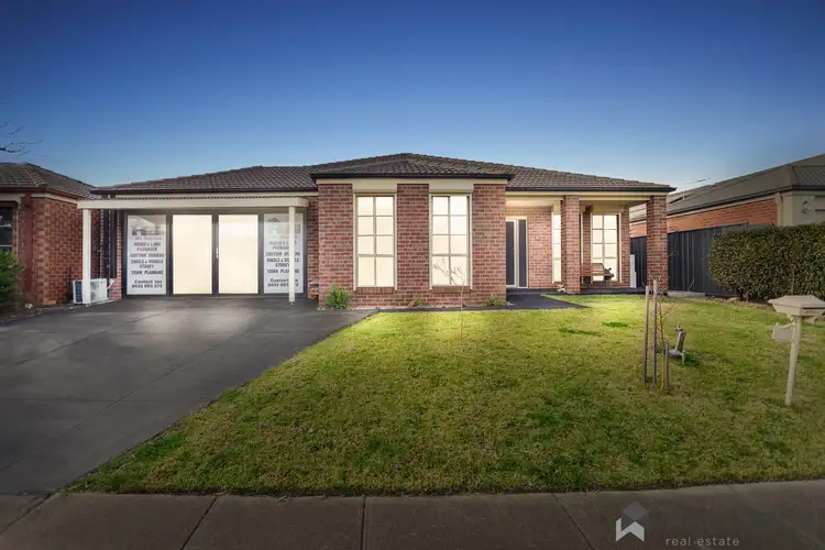 11 Desert Gum Terrace, Manor Lakes VIC 3024