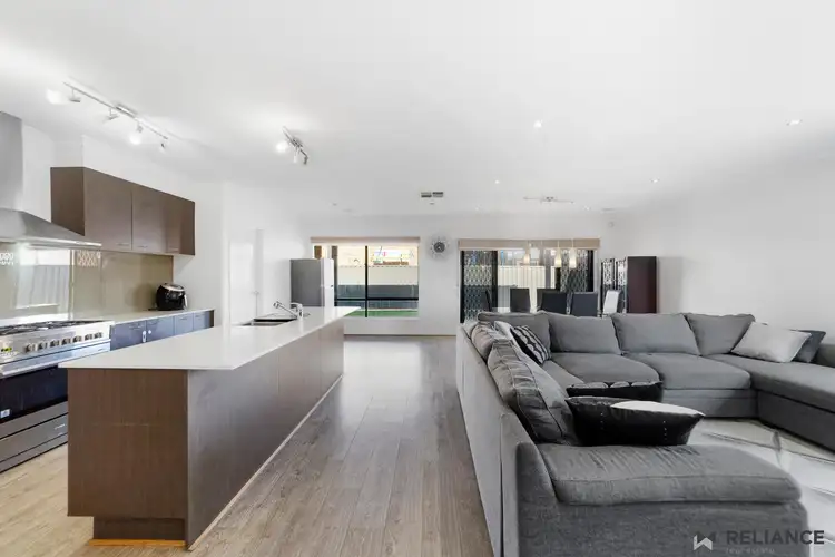 Fifth view of Homely house listing, 33 Miniata Way, Manor Lakes VIC 3024