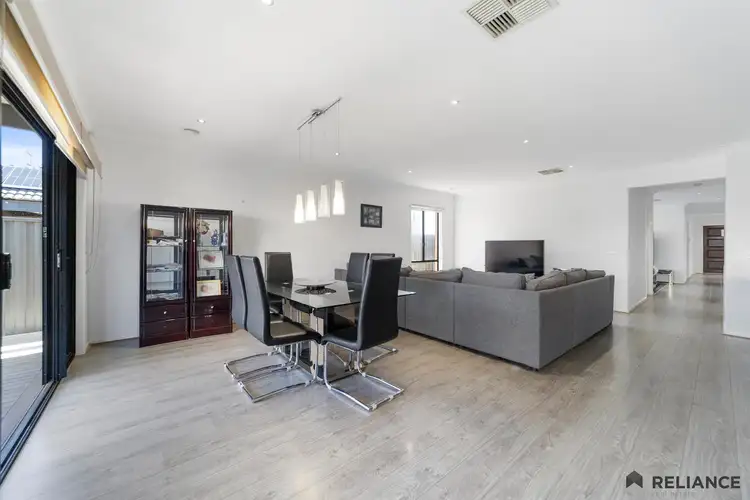 Sixth view of Homely house listing, 33 Miniata Way, Manor Lakes VIC 3024