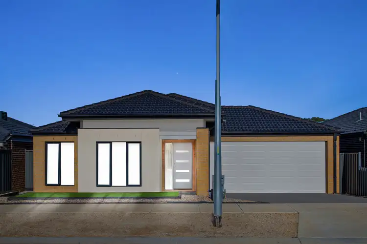 11 Muster Street, Manor Lakes VIC 3024