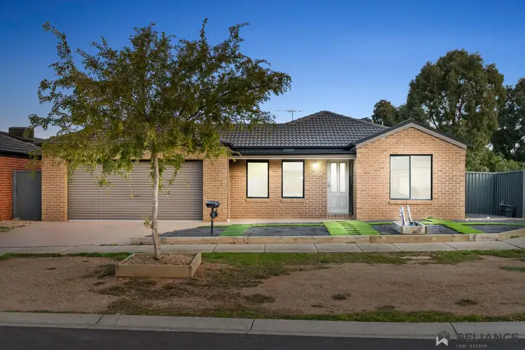5 Murrumbidgee Street, Manor Lakes VIC 3024
