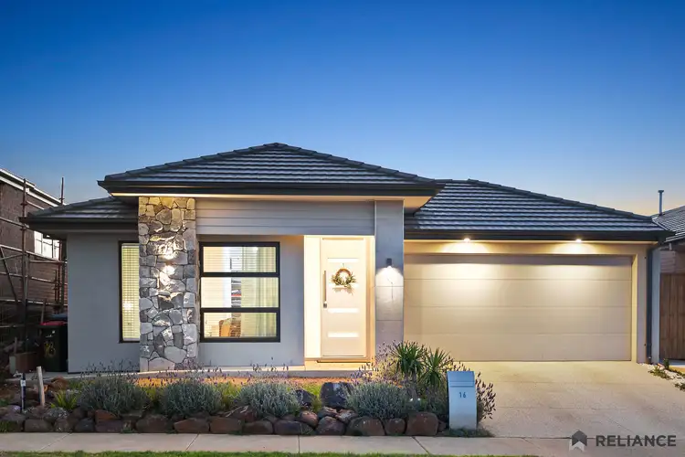 16 Marmalade Road, Manor Lakes VIC 3024